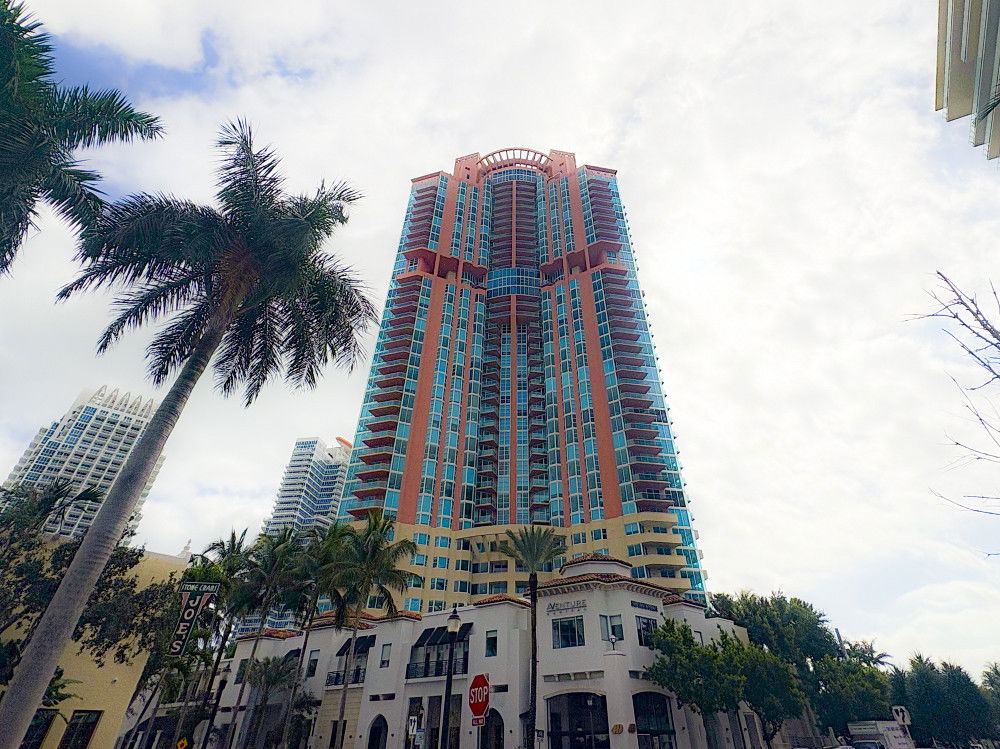 Portofino Tower  photo 2